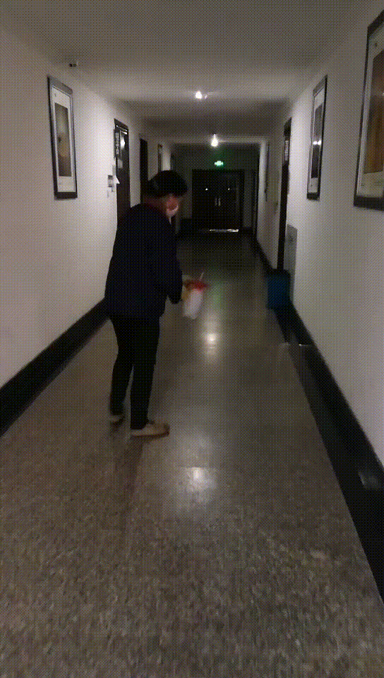 8号楼教室走廊.gif 8号楼教室走廊.gif