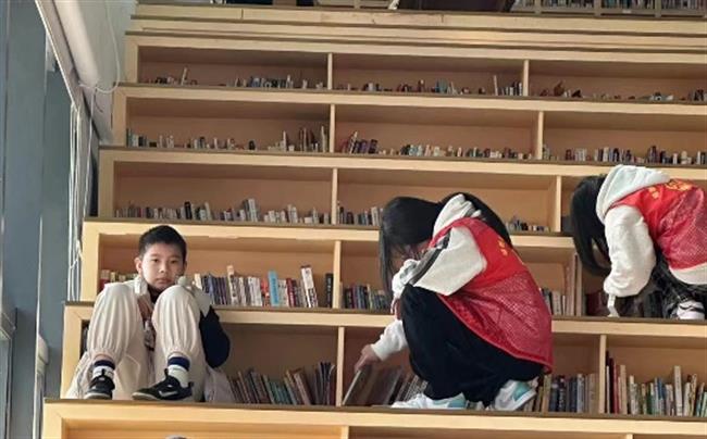 设计学院3_副本.png